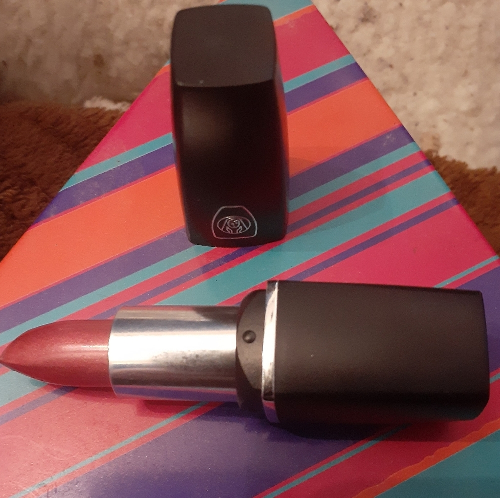 Set of 5 Olay Moonlit Mauve Colormoist Lipsticks
